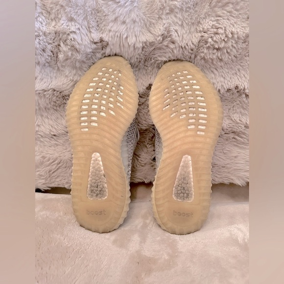 Adidas Yeezy 350 Boost V2 Non reflective Grey White Running Shoes 11 - Picture 6 of 11